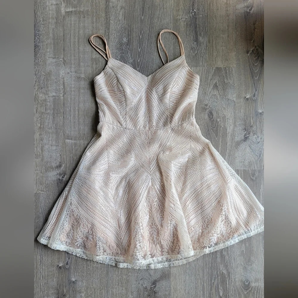 Camille La Vie Sequin Mini Formal‎ Dress, Cream, Size 5, A-Line, Prom, Formal